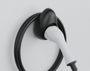 Suporte Cabo EV – Pistola de carregamento EV branca Tipo 2 encaixada no suporte preto de parede, cabo pendurado abaixo | Carregamento EV | miio Store